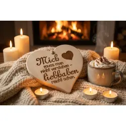 Herzbrett mit Spruch "Mich muss man nicht verstehen – liebhaben reicht schon" | Massives Ahornholz 24x24x1,5cm | Dekofant